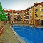 Eggo - Oasis Kamchia Апартаменты