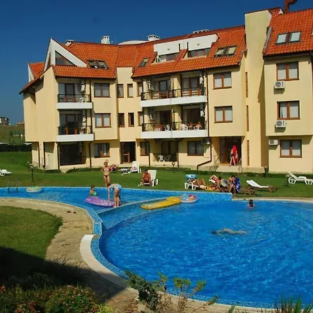 Апартаменты Eggo - Oasis Kamchia